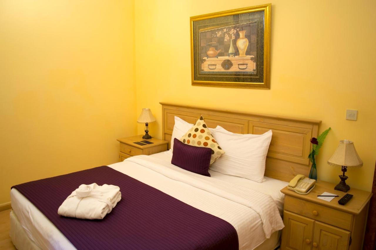 The Royal Express Sharq Hotel Kuwait City Exterior photo